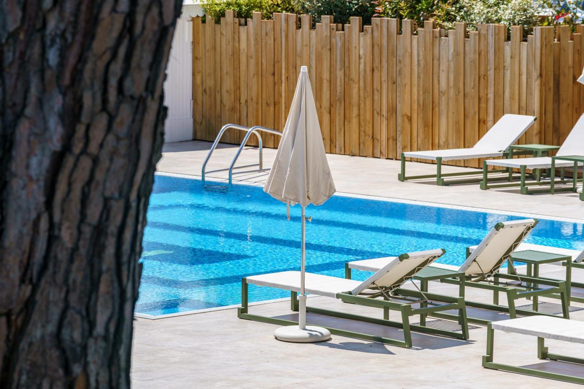 Hotel Ibaia - Piscine & Spa Андай Экстерьер фото